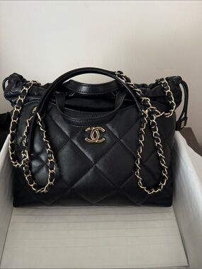 CHANEL Black Quilted Lambskin Shoulder Bag with Gold Chain. Authentic.